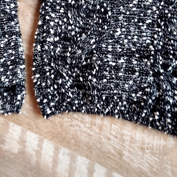 P Luca Milano Cropped Chunky Cowl Neck Sweater - Picture 5 of 10